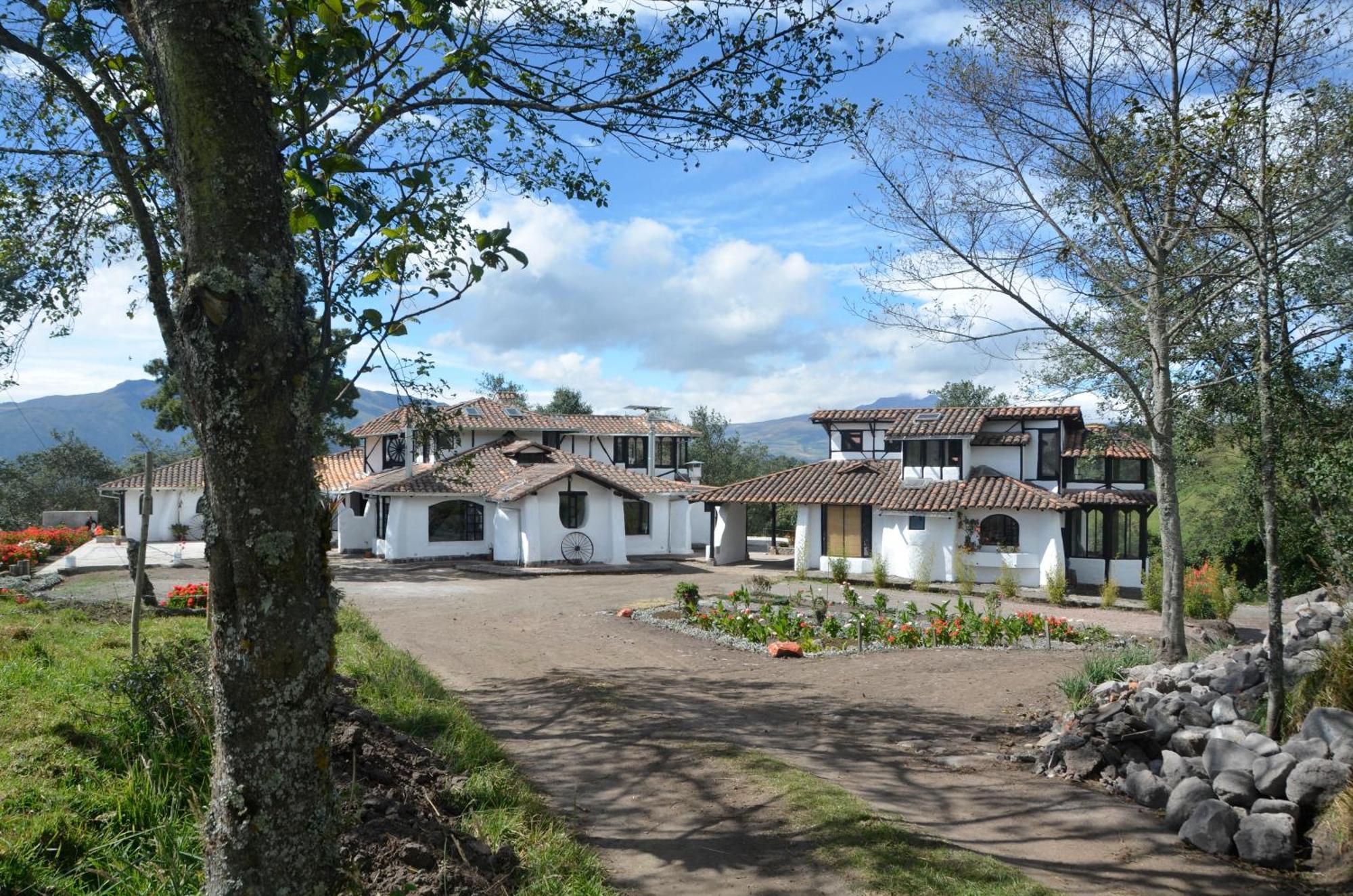 Sierra Alisos Hotel De Campo Hacienda Tambillo Alto Exterior photo