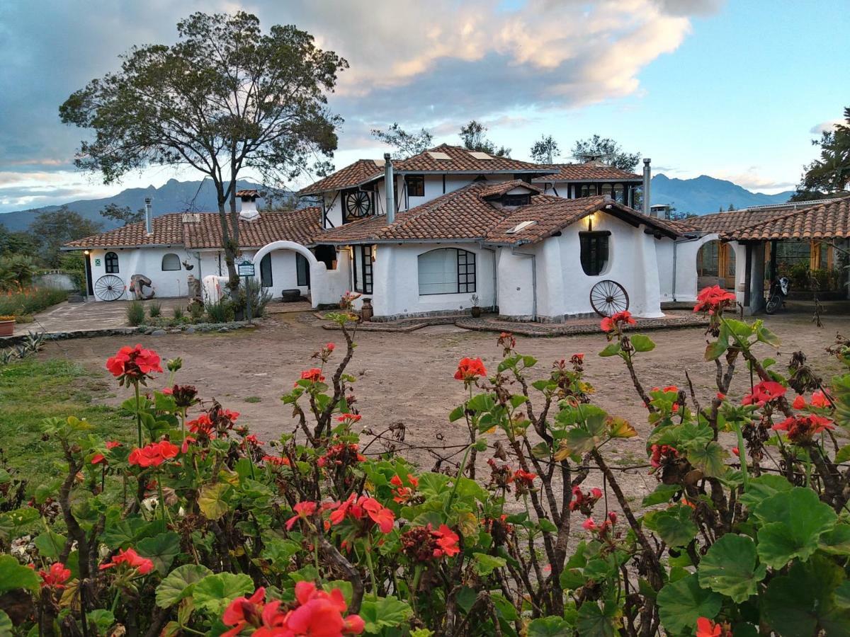 Sierra Alisos Hotel De Campo Hacienda Tambillo Alto Exterior photo